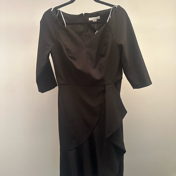 Dress - Picture 2 of 6